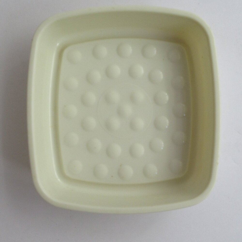 Tupperware Soap Dish Sponge Rest #804-2 Beige Plastic 3.5 x 3.75” Vintage - Picture 4 of 8